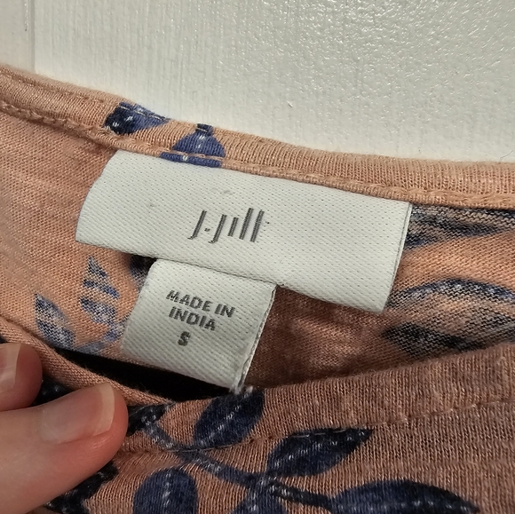 J. Jill flowered top - Picture 3 of 7